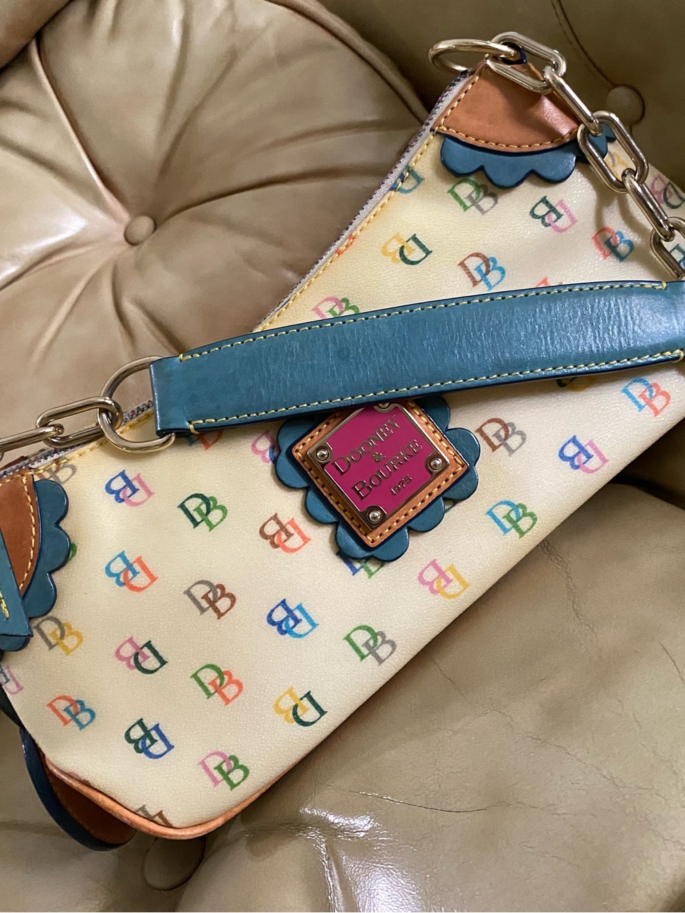 Vintage Dooney & Bourke Mini Handbag USA Pink Heart Rainbow - Picture 4 of 16
